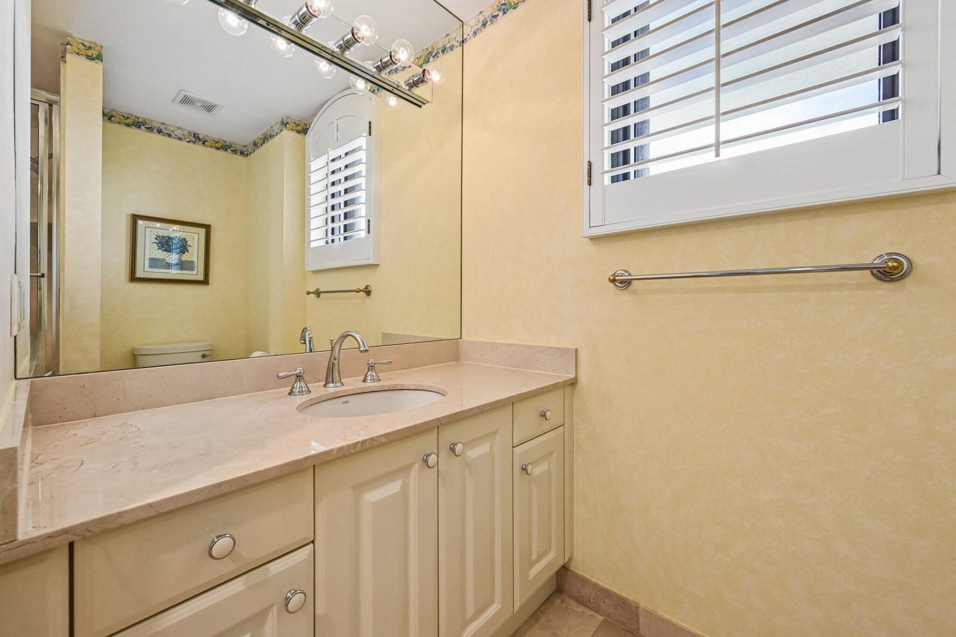 800 Ocean Drive, Unit 1105, Juno Beach, FL 33408 Photo