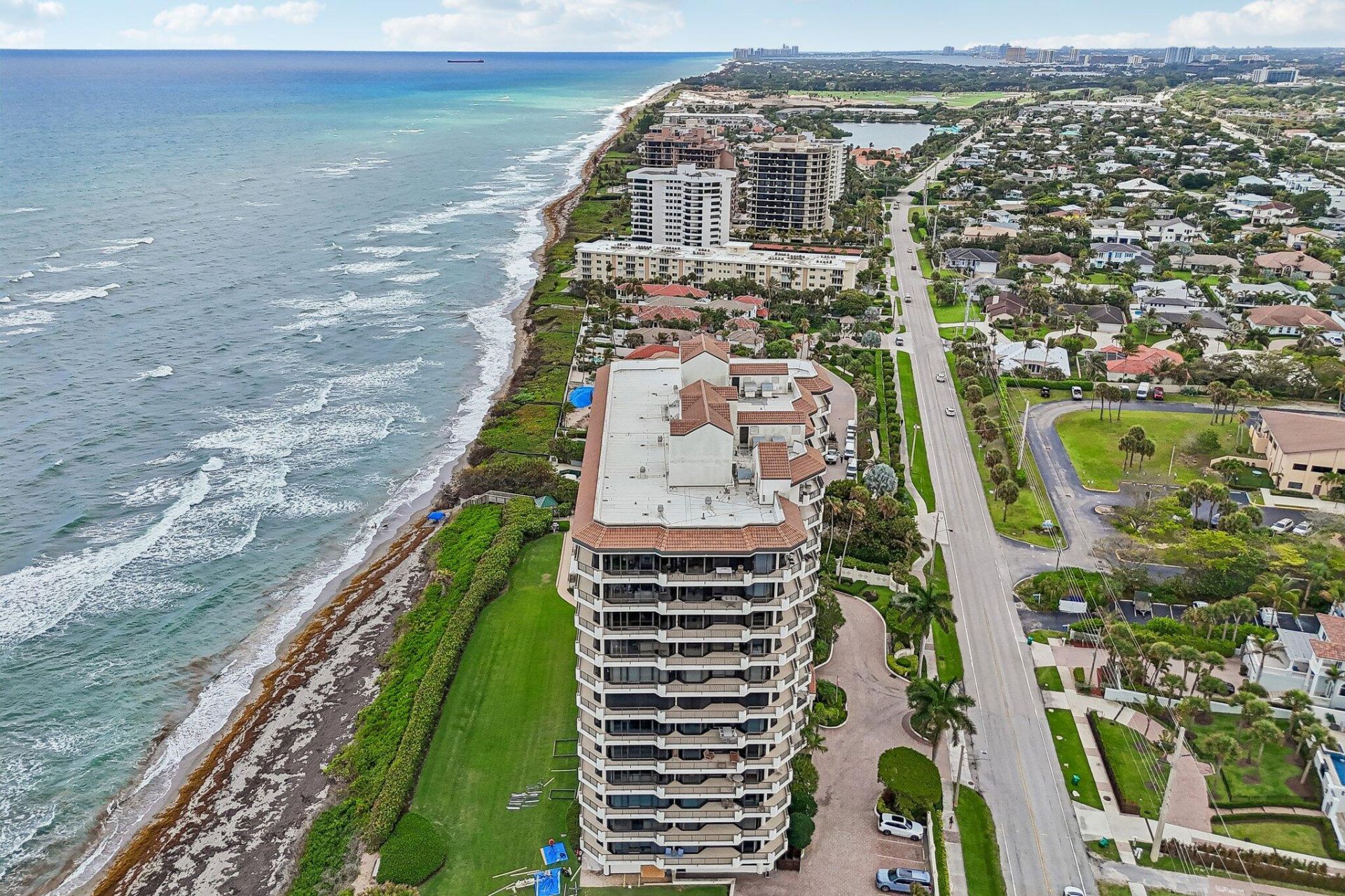 800 Ocean Drive, Unit 1105, Juno Beach, FL 33408 Photo