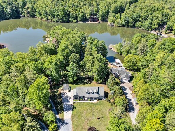 1805 Carroll RD, Goodview, VA 24095