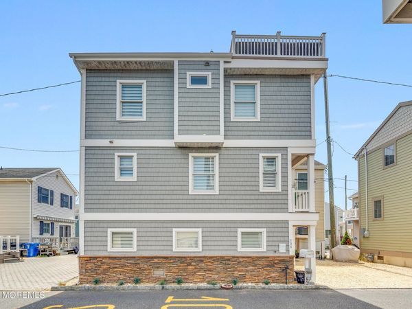 105 W Channel Way, Lavallette, NJ 08735