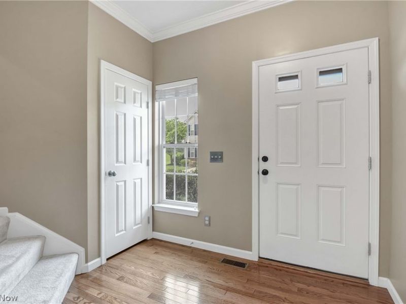 106 Clay Court, Berea, OH 44017 Photo 2