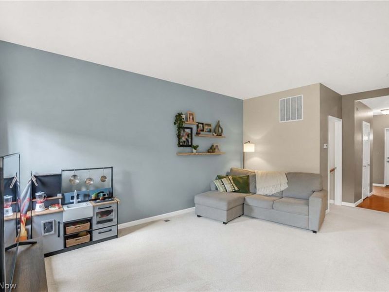 106 Clay Court, Berea, OH 44017 Photo 9