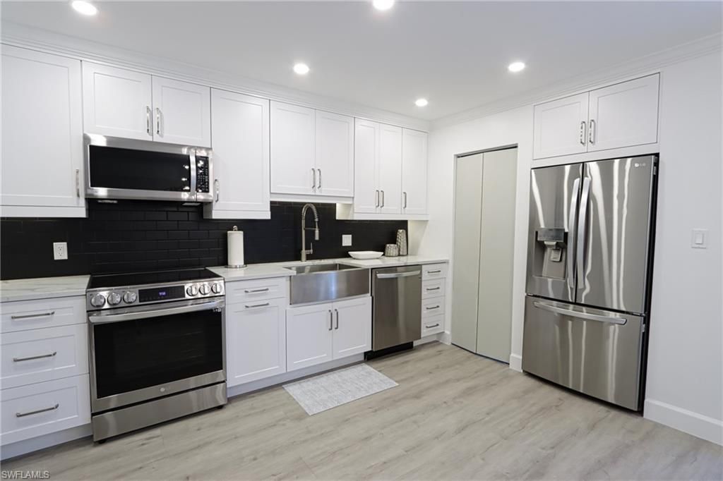 788 Park Shore Dr , Unit E14, Naples, FL 34103 Photo