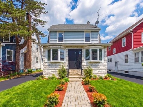 71 Leslie St, East Orange, NJ 07017