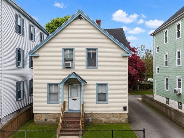 140 Holly St, New Bedford, MA 02746