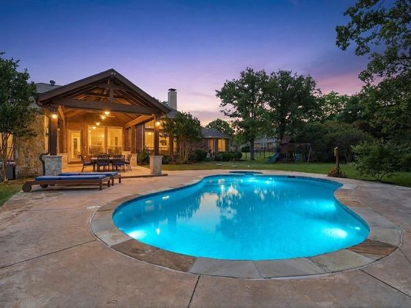 122 W Carruth Lane, Double Oak, TX 75077