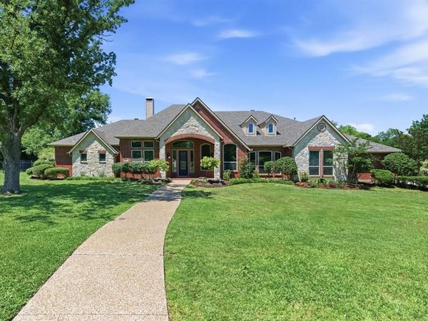 122 W Carruth Lane, Double Oak, TX 75077