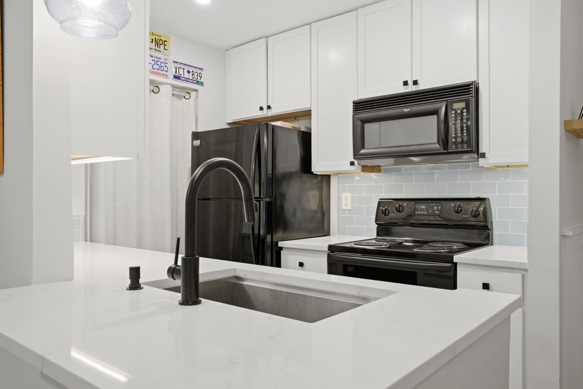 272 Alexandra Drive Photo 16