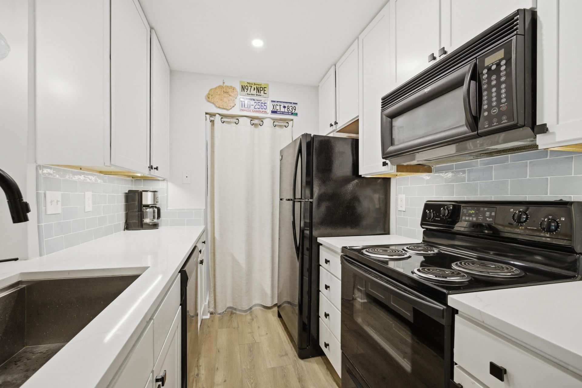 272 Alexandra Drive Photo 17
