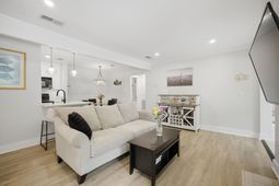 272 Alexandra Drive photo 4