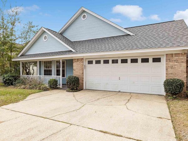 4202 Spanish Trail Pl, Pensacola, FL 32504