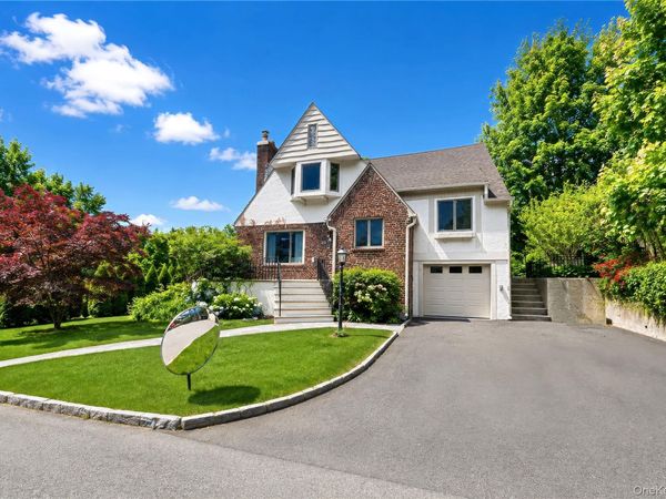 10 Cherry Avenue , New Rochelle, NY 10801
