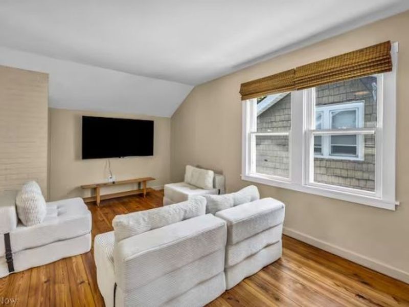 3297 W 131st Street , Cleveland, OH 44111 Photo 18