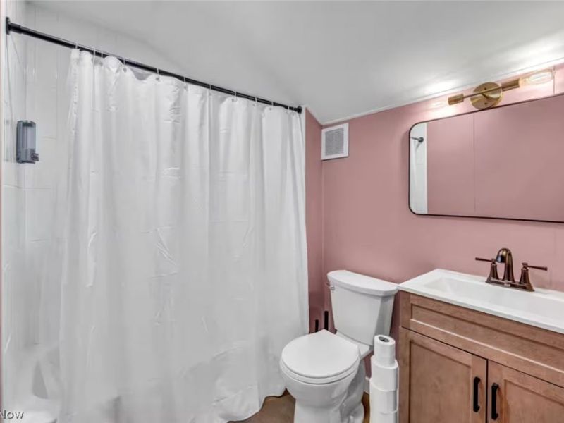 3297 W 131st Street , Cleveland, OH 44111 Photo 21