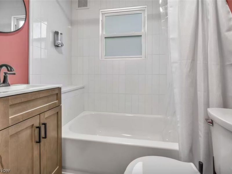 3297 W 131st Street , Cleveland, OH 44111 Photo 22