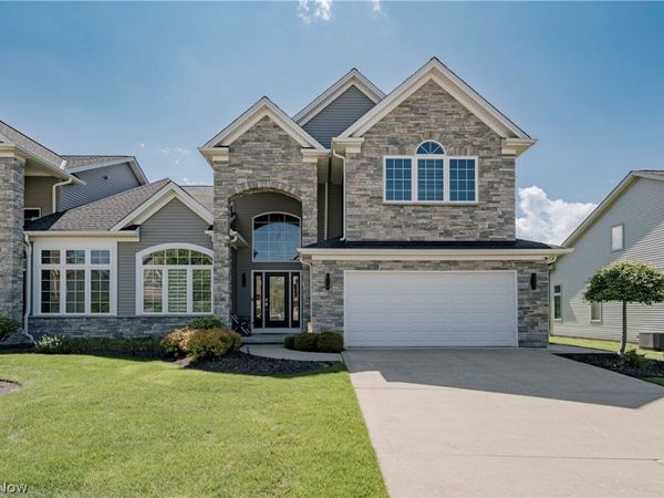455 Dornoch Lane , Highland Heights, OH 44143