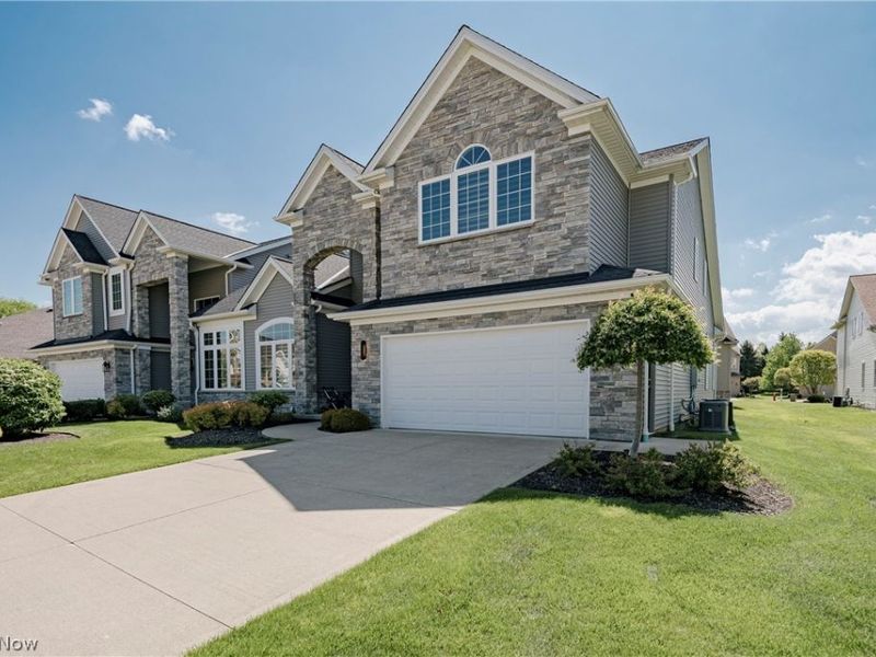 455 Dornoch Lane, Highland Heights, OH 44143 Photo 2