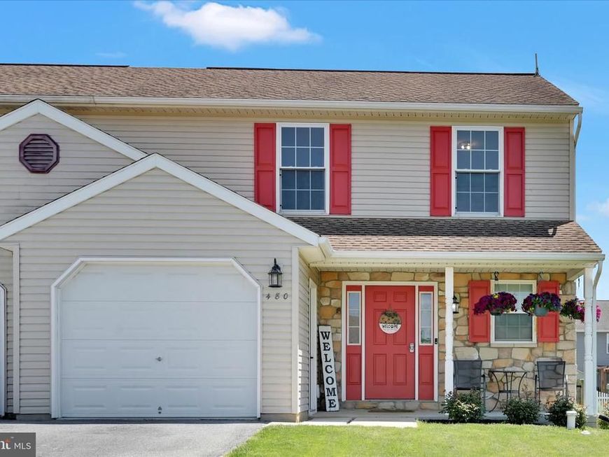 480 Daisy Drive , New Holland, PA 17557 Main Photo