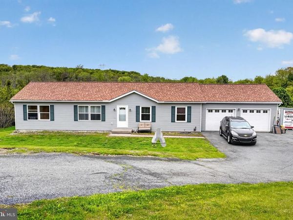 544 BAUER ROAD , BATH, PA 18014