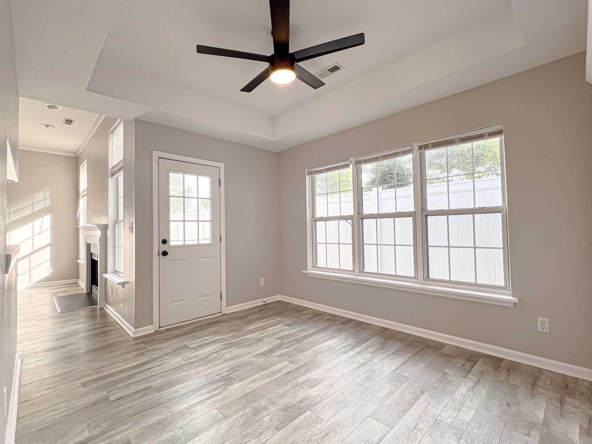 4422 Barcelona Ln.  Photo 11