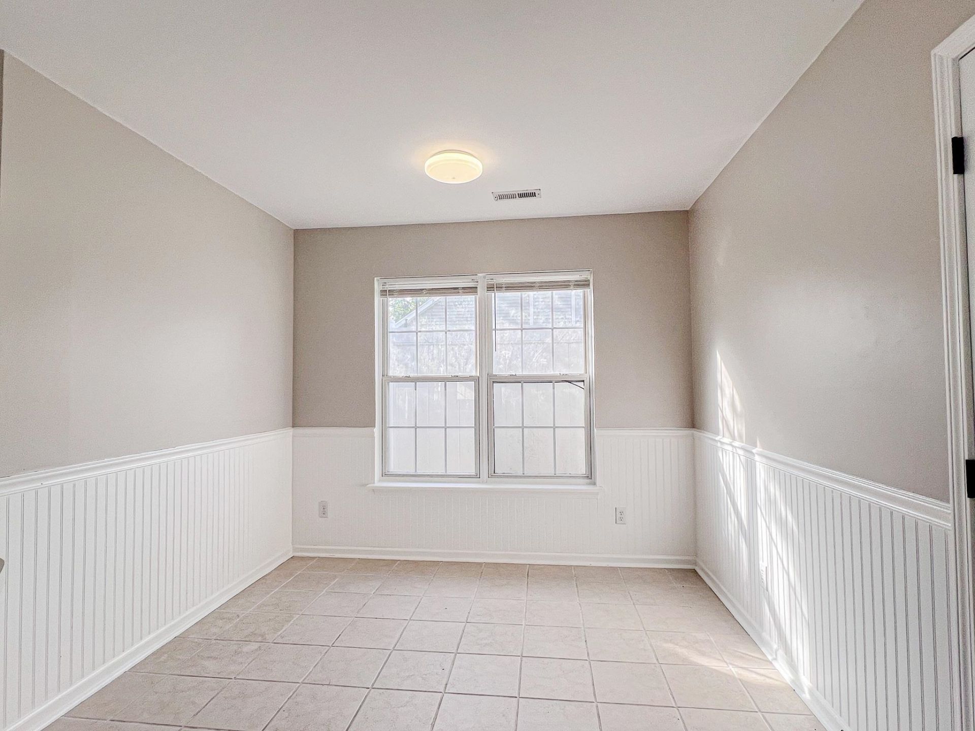 4422 Barcelona Ln.  Photo 12