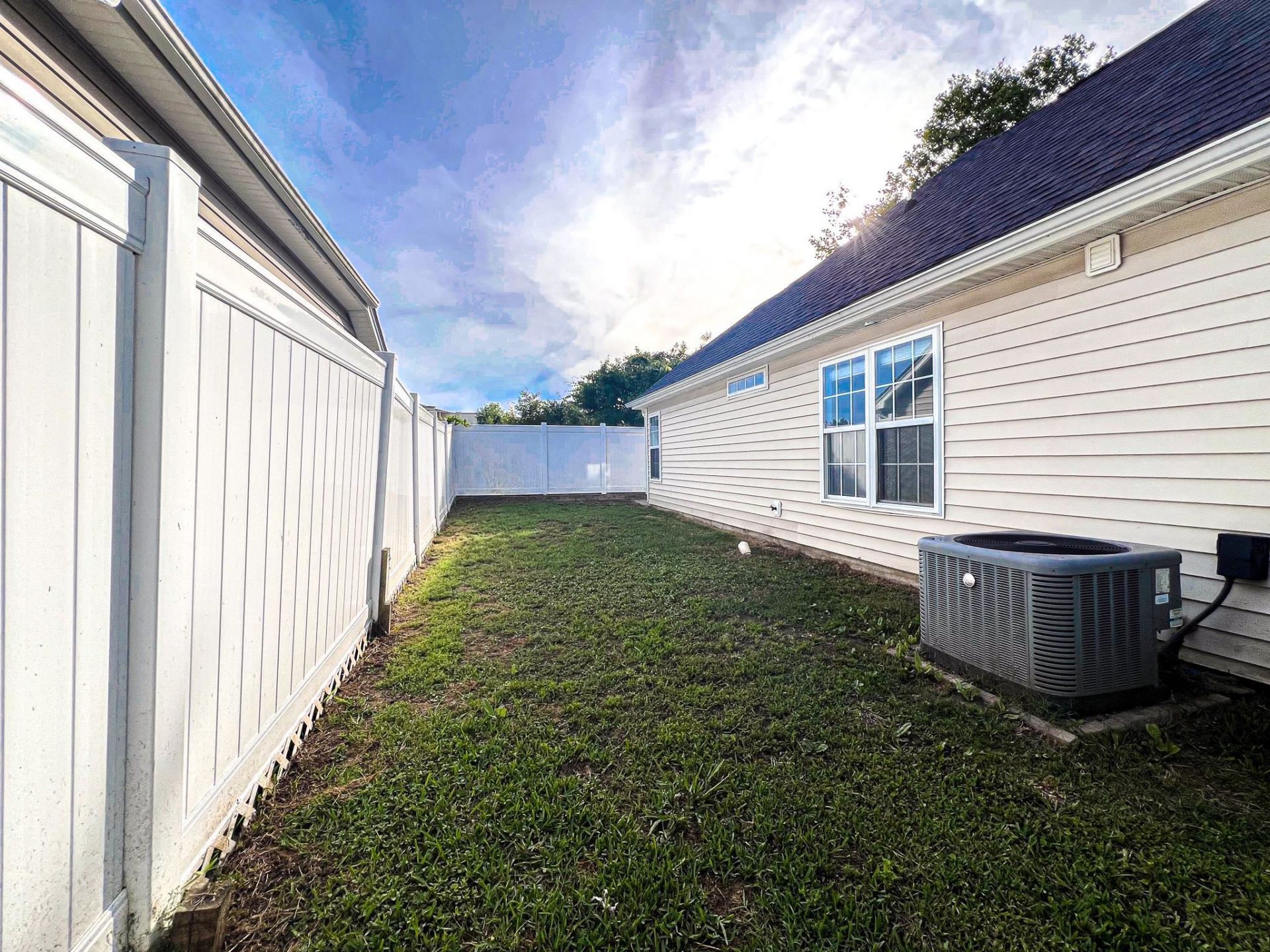 4422 Barcelona Ln.  Photo 31