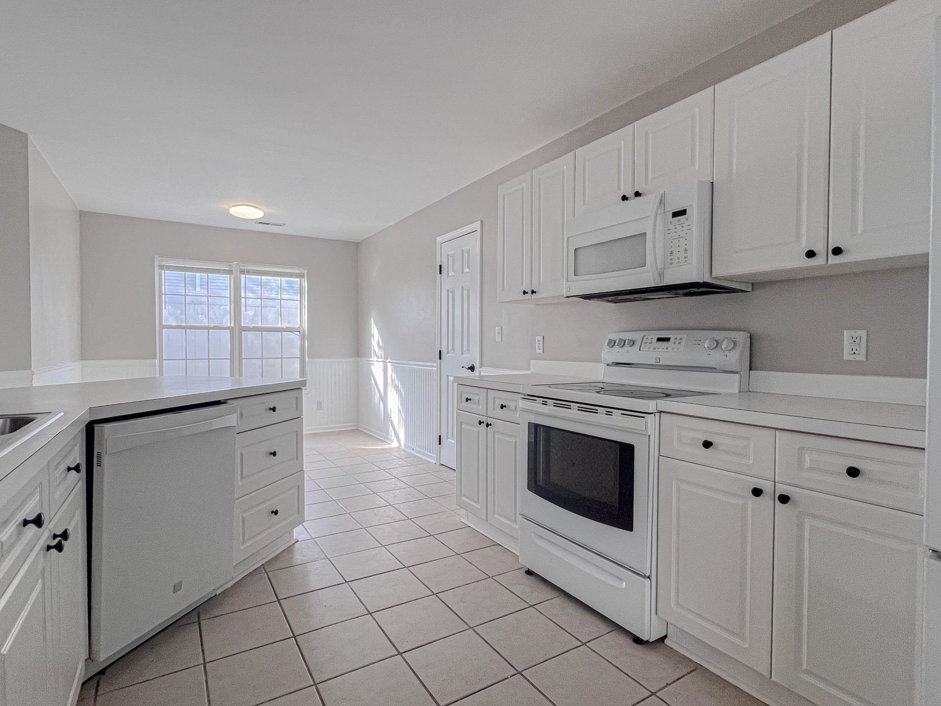 4422 Barcelona Ln.  Photo 6