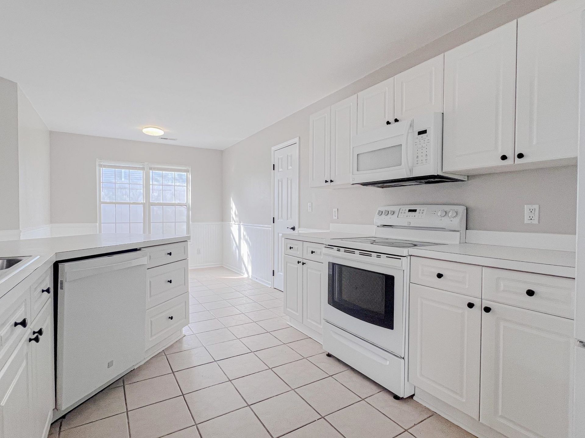 4422 Barcelona Ln.  Photo 9