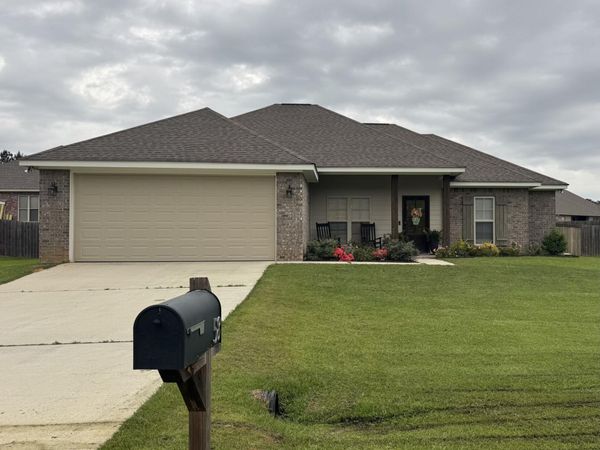 58 Chastain, Sumrall, MS 39482