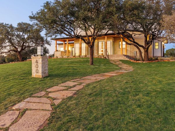 400 Emerald WAY , Horseshoe Bay, TX 78657