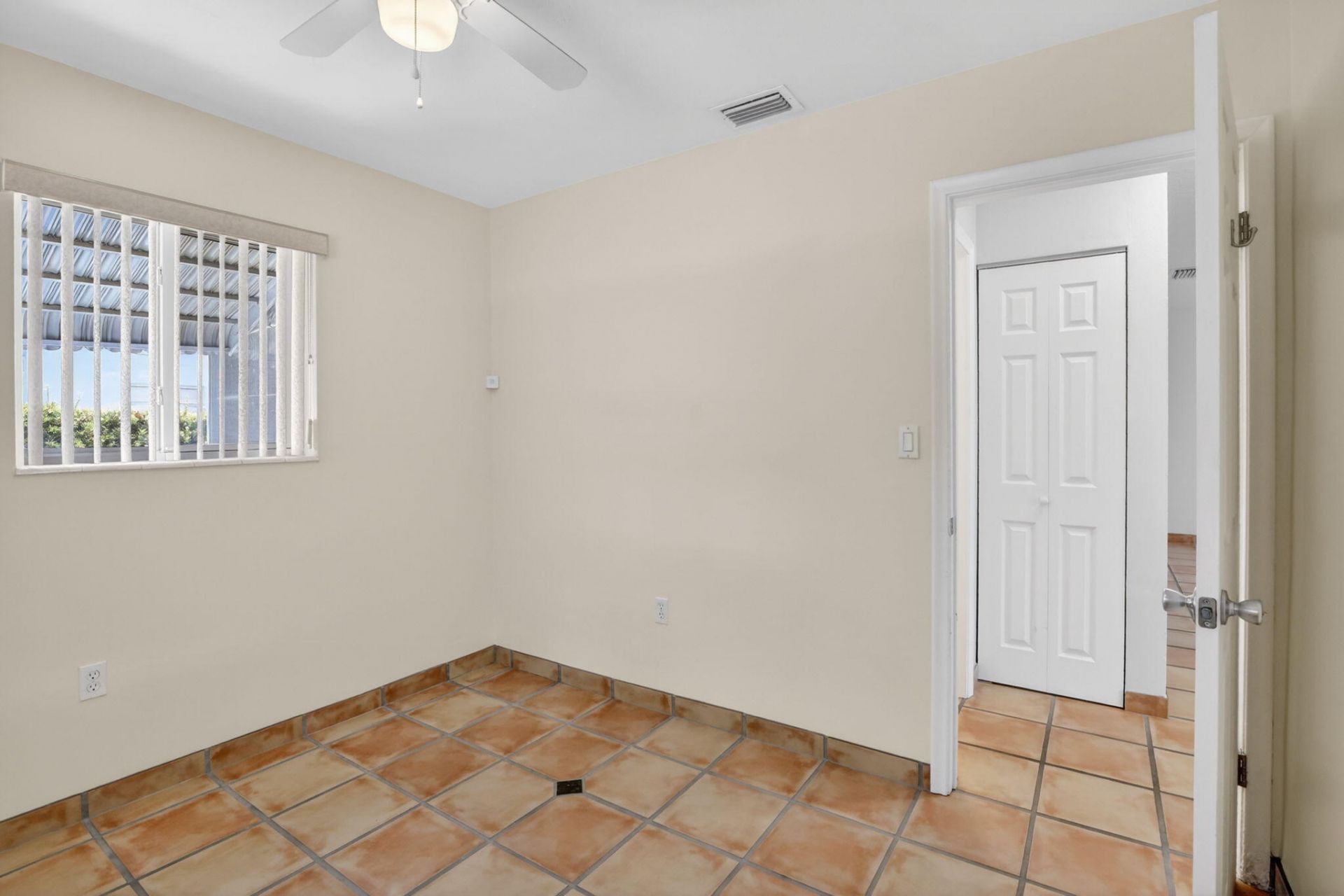 6281 Moseley Street, Unit 1-2, Hollywood, FL 33024 Photo