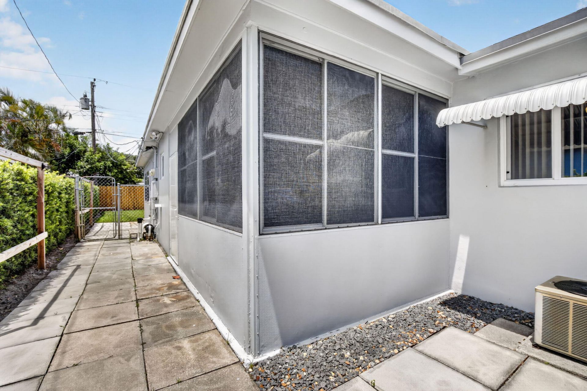 6281 Moseley Street, Unit 1-2, Hollywood, FL 33024 Photo