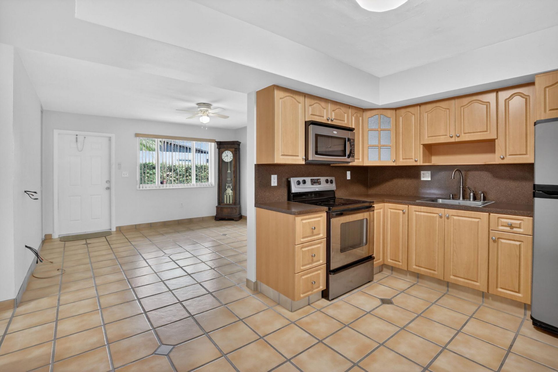 6281 Moseley Street, Unit 1-2, Hollywood, FL 33024 Photo