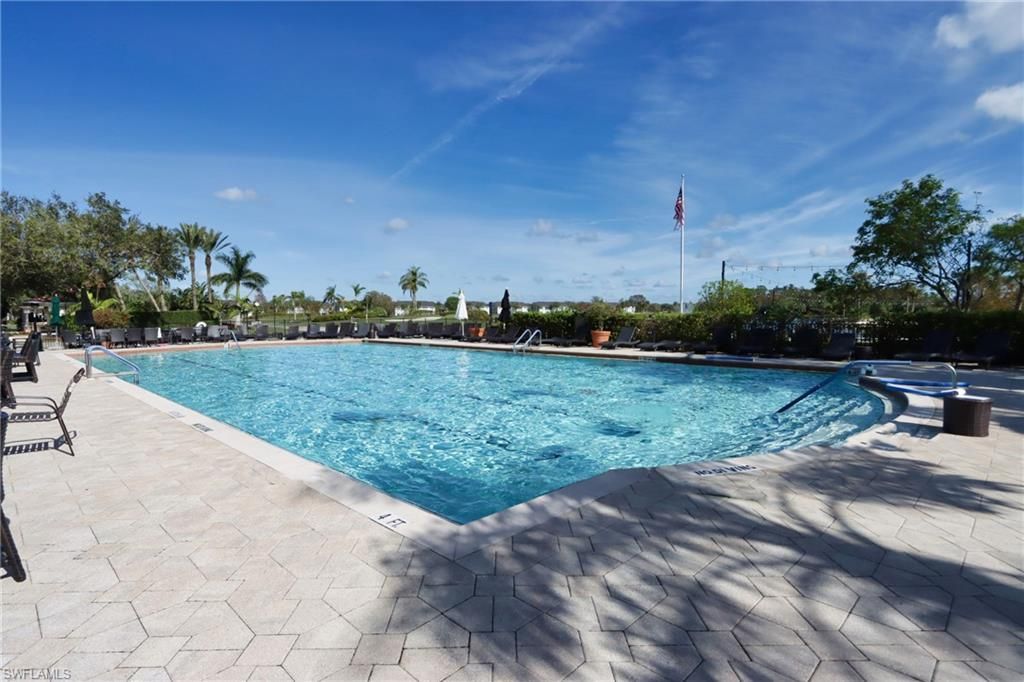 5963 Trophy Dr, Unit 2002, Naples, FL 34110 Photo