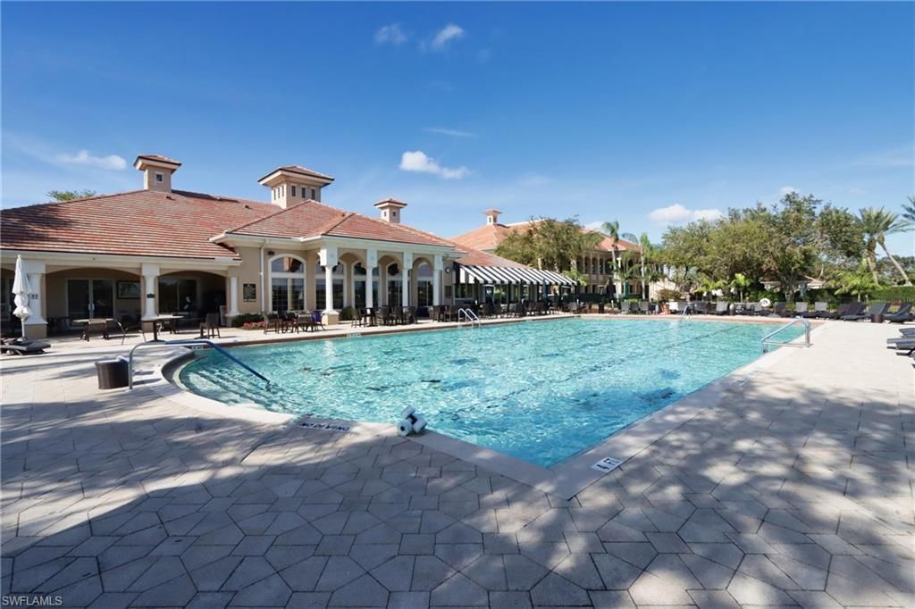 5963 Trophy Dr, Unit 2002, Naples, FL 34110 Photo