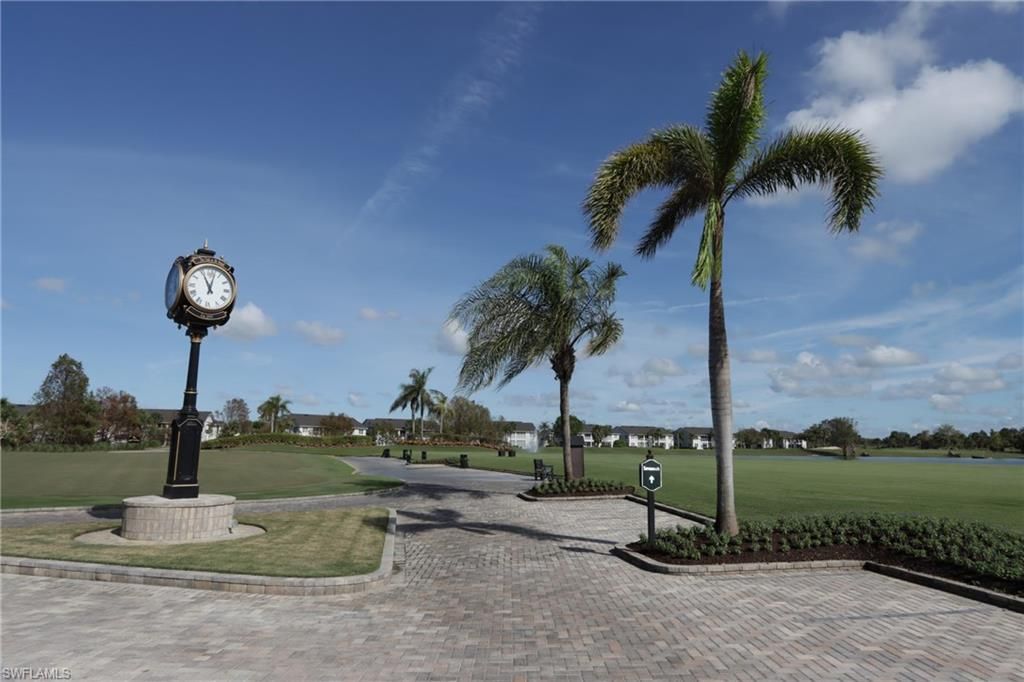 5963 Trophy Dr, Unit 2002, Naples, FL 34110 Photo