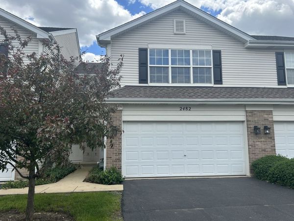 2482 Stoughton Circle , Aurora, IL 60502