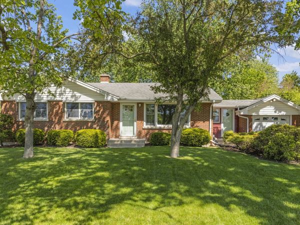 6023 S Richmond Avenue , Willowbrook, IL 60527
