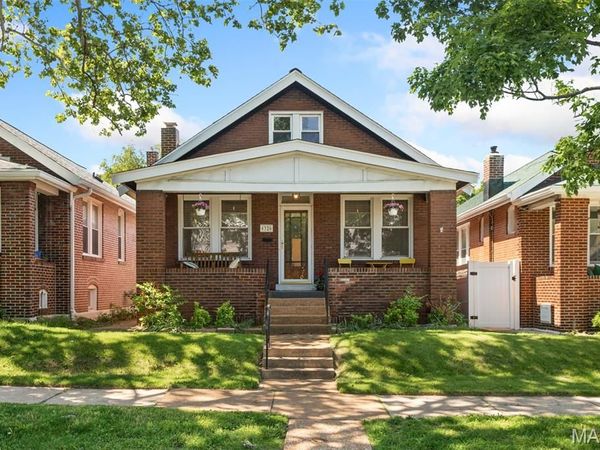 4326 Wyoming Street , St Louis, MO 63116