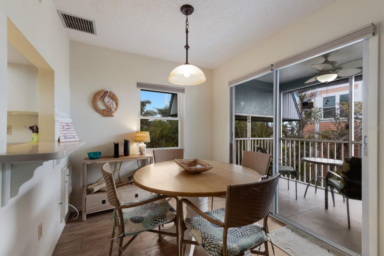 205 Highland Avenue , Unit 2, Bradenton Beach, FL 34217 Photo