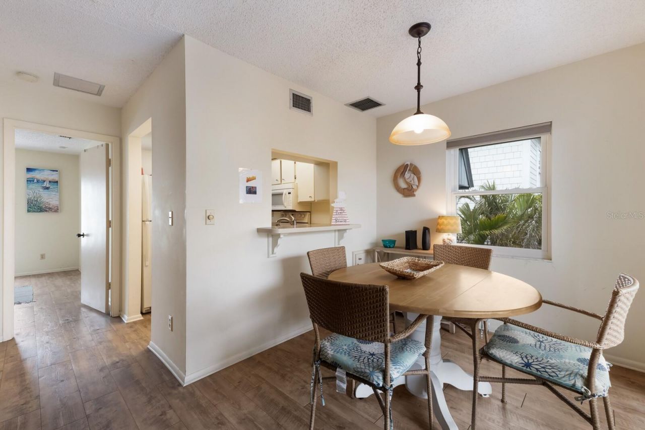 205 Highland Avenue , Unit 2, Bradenton Beach, FL 34217 Photo