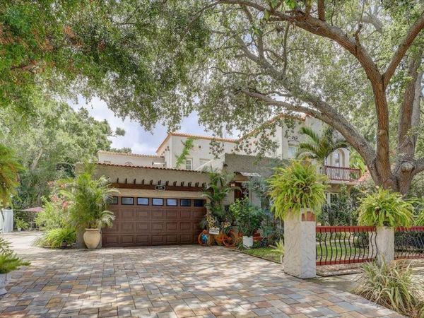 325 49TH STREET N, ST PETERSBURG, FL 33710