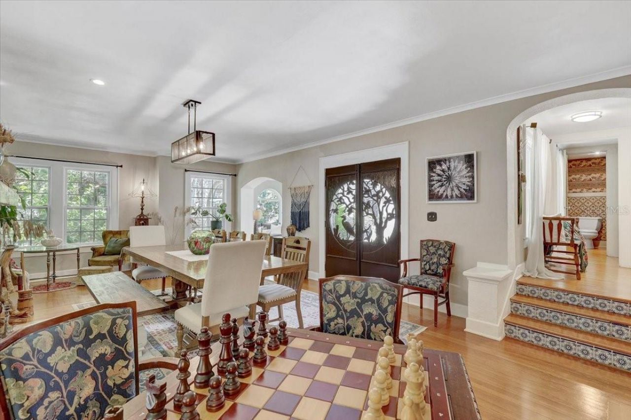 325 49th Street N, Saint Petersburg, FL 33710 Photo