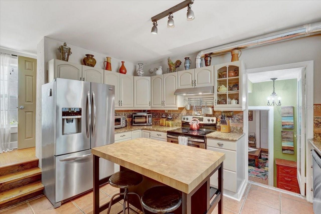 325 49th Street N, Saint Petersburg, FL 33710 Photo