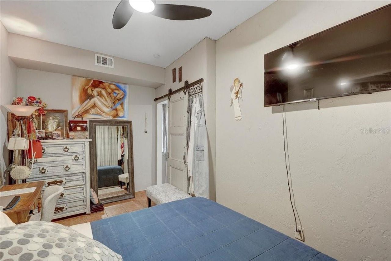325 49th Street N, Saint Petersburg, FL 33710 Photo