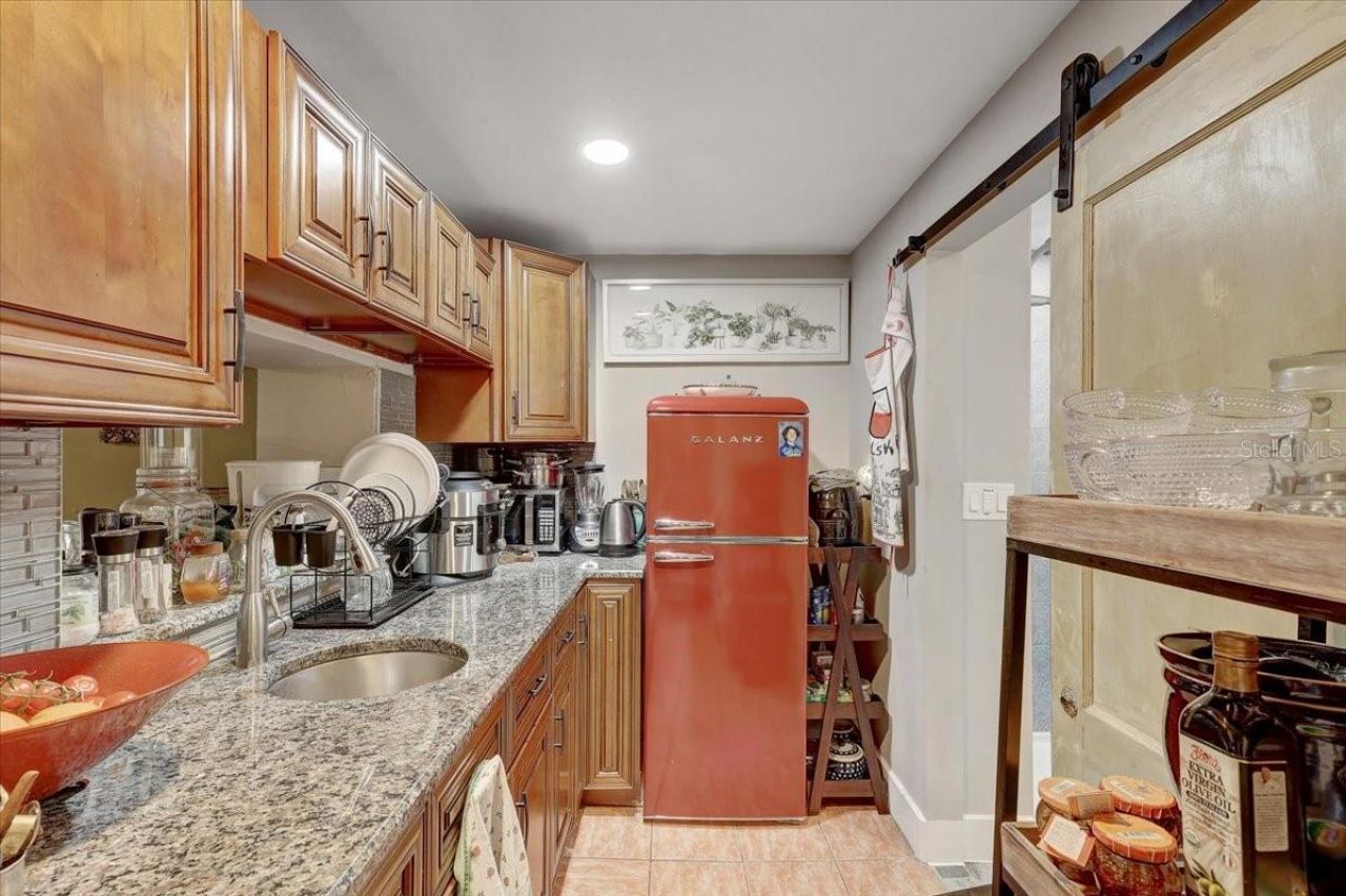 325 49th Street N, Saint Petersburg, FL 33710 Photo