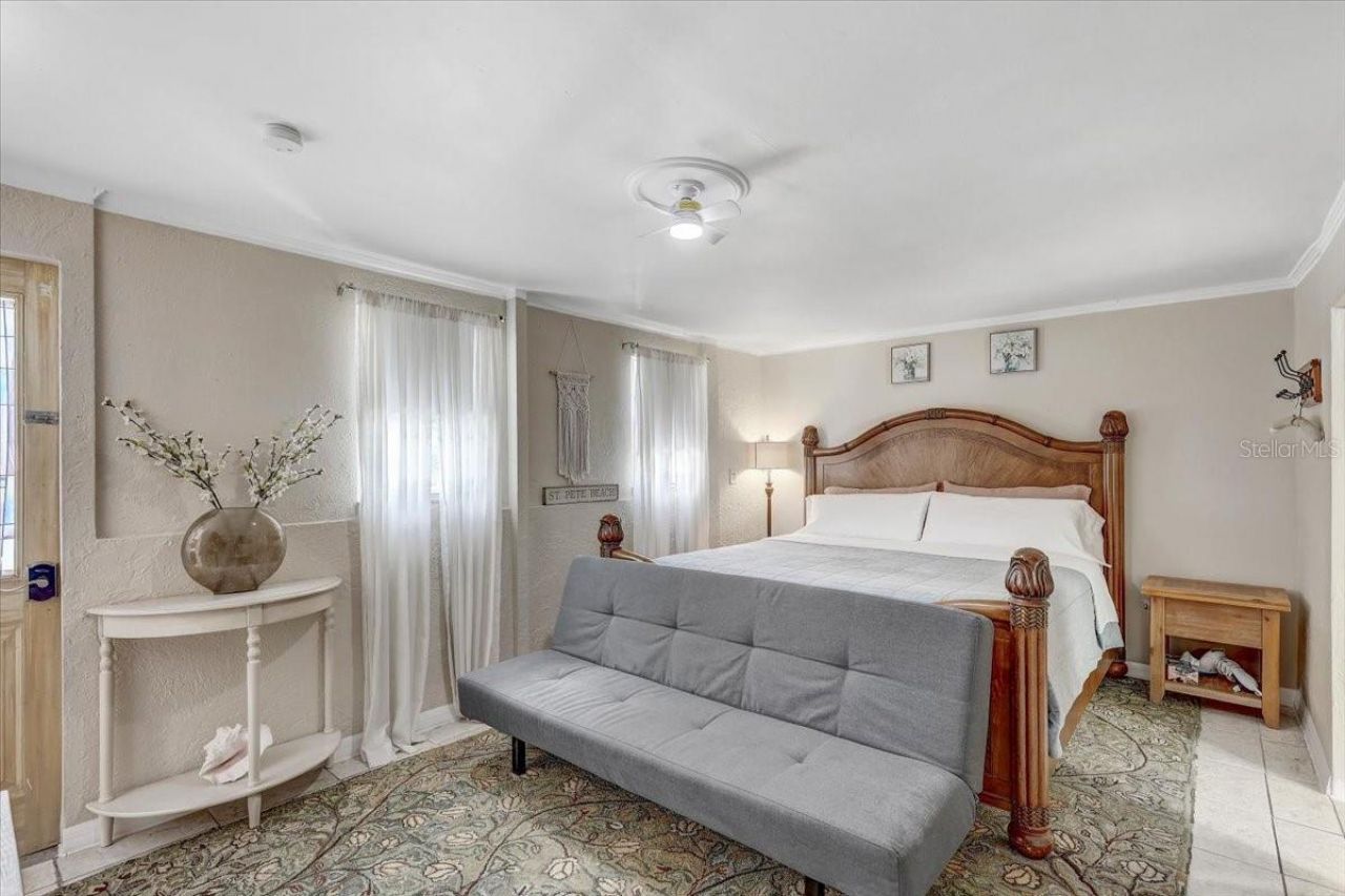 325 49th Street N, Saint Petersburg, FL 33710 Photo