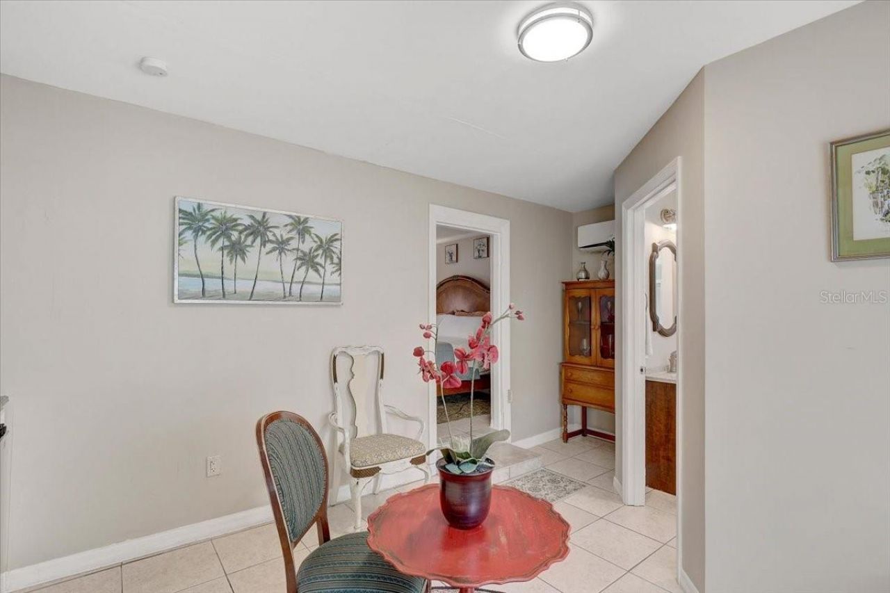 325 49th Street N, Saint Petersburg, FL 33710 Photo