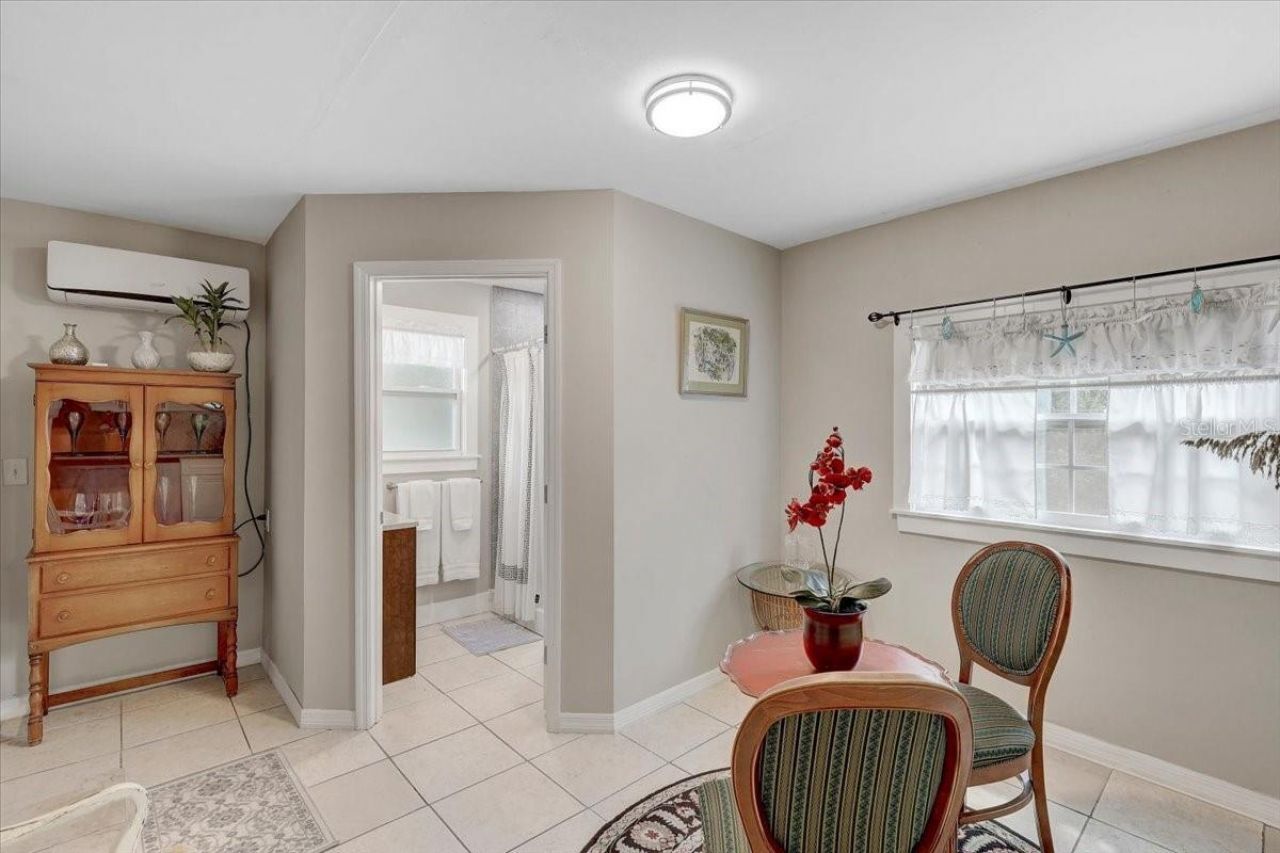 325 49th Street N, Saint Petersburg, FL 33710 Photo