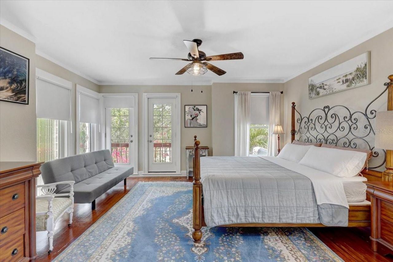 325 49th Street N, Saint Petersburg, FL 33710 Photo